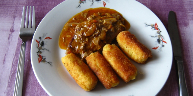 Juneće šnicle U Sosu, Uz Krokete Od Krompira — Coolinarika