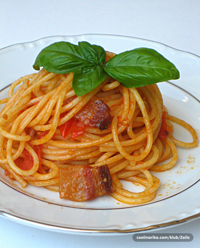 Spaghetti all`amatriciana — Coolinarika